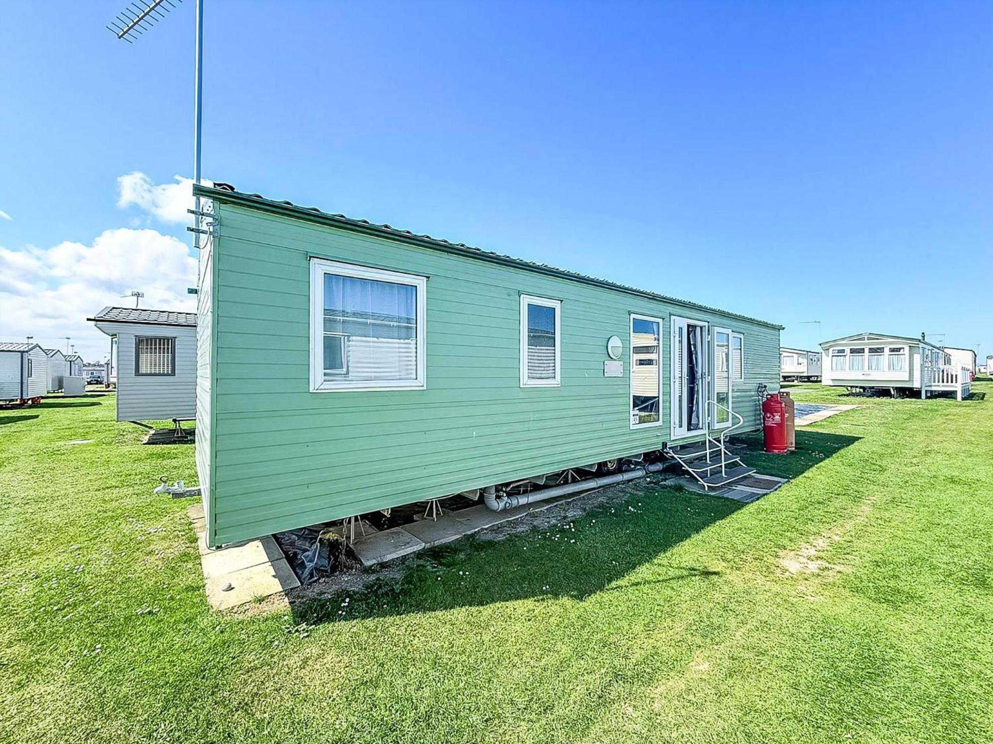 Lovely 8 Berth Caravan Nearby Scratby Beach In Norfolk Ref 50021F Грейт-Ярмут Екстер'єр фото