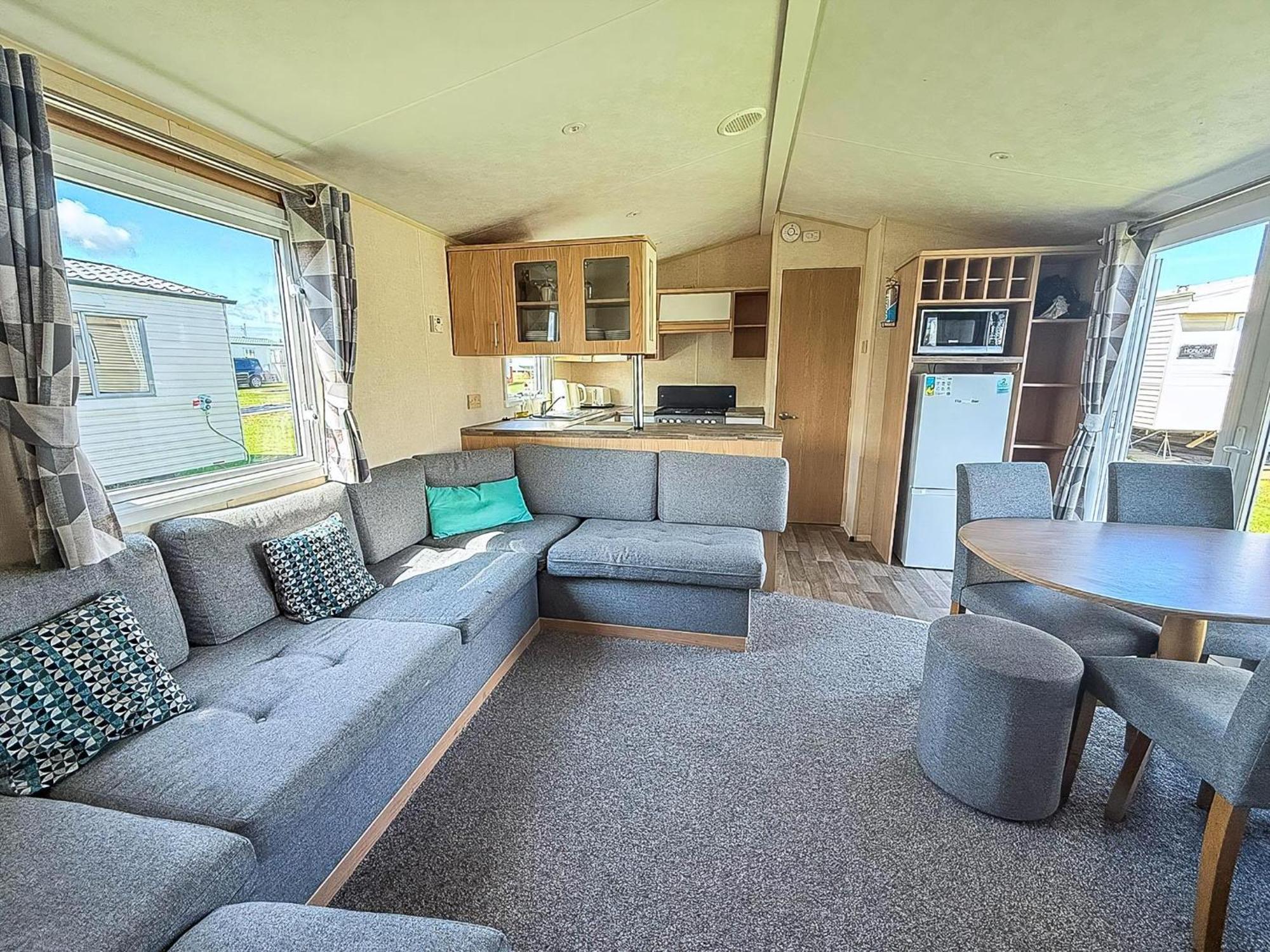 Lovely 8 Berth Caravan Nearby Scratby Beach In Norfolk Ref 50021F Грейт-Ярмут Екстер'єр фото